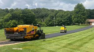 Best Asphalt Driveway Installation  in Elmwood, IL